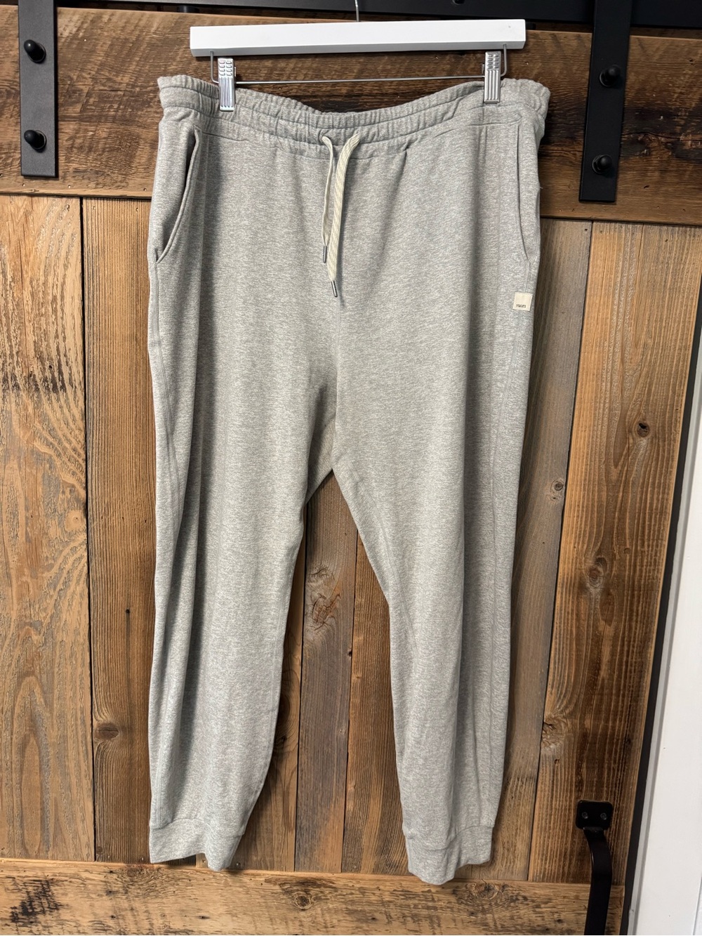 Vuori Women’s performance joggers